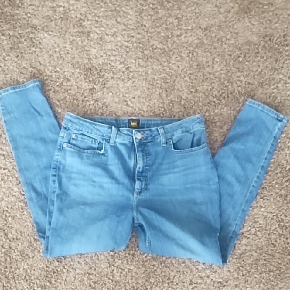 #2115 Lee Women's Light Blue Straight Leg Jeans